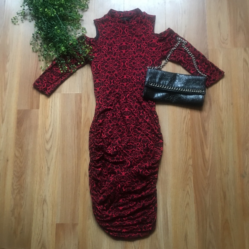 Jessica Simpson cold shoulder dress 💋